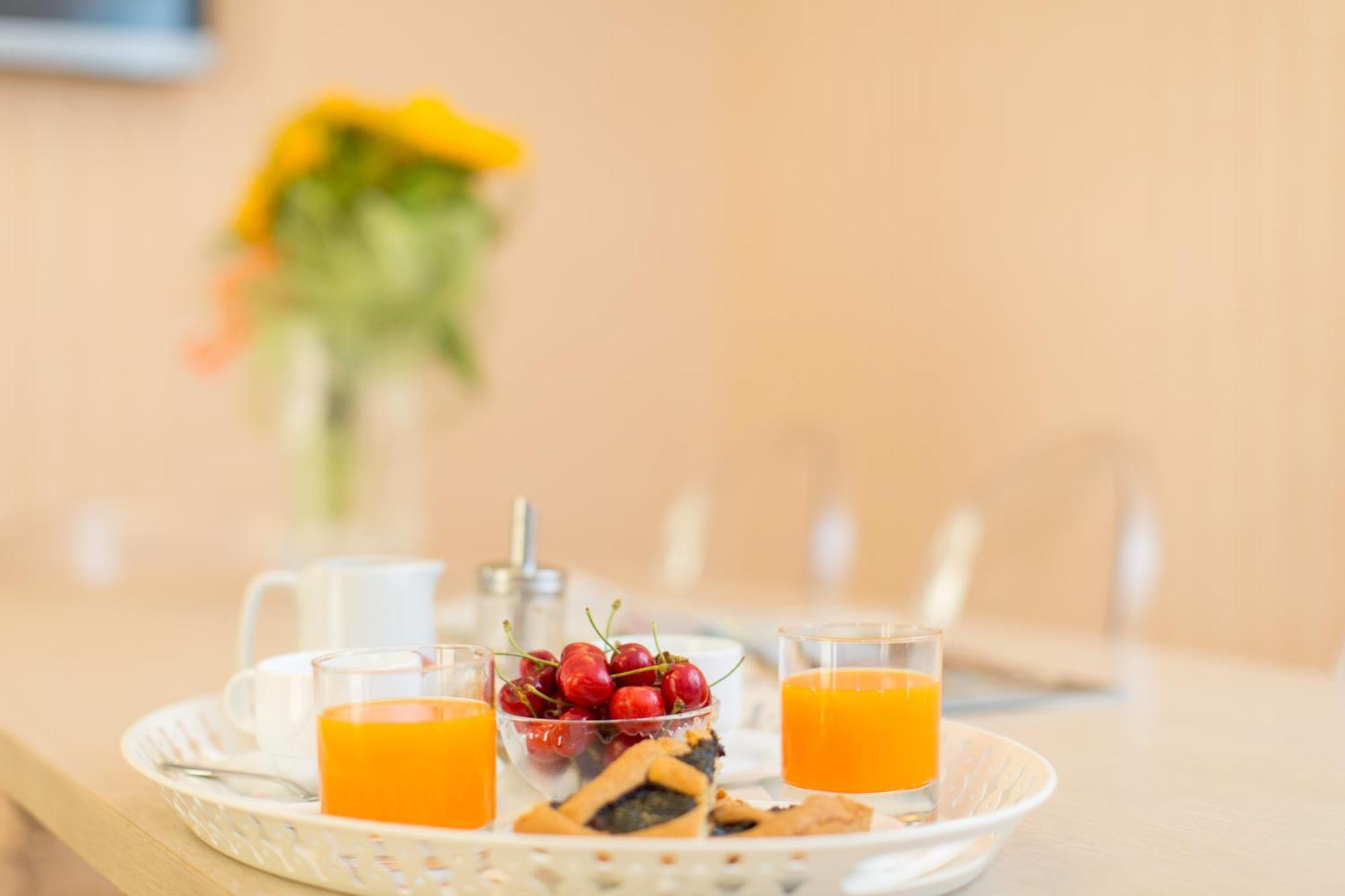 Ristorante Hotel Lucia - 100 Mt Dal Mare Джулианова Экстерьер фото